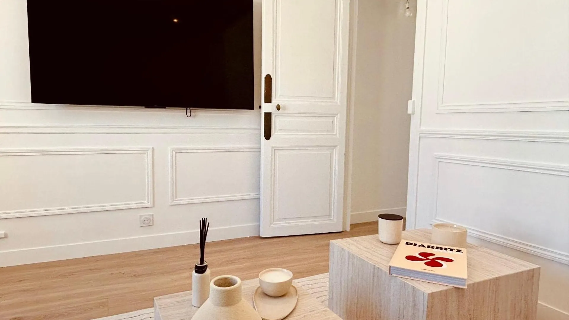 Le Penthouse Bourdonnais Daire Paris 0*,  Fransa