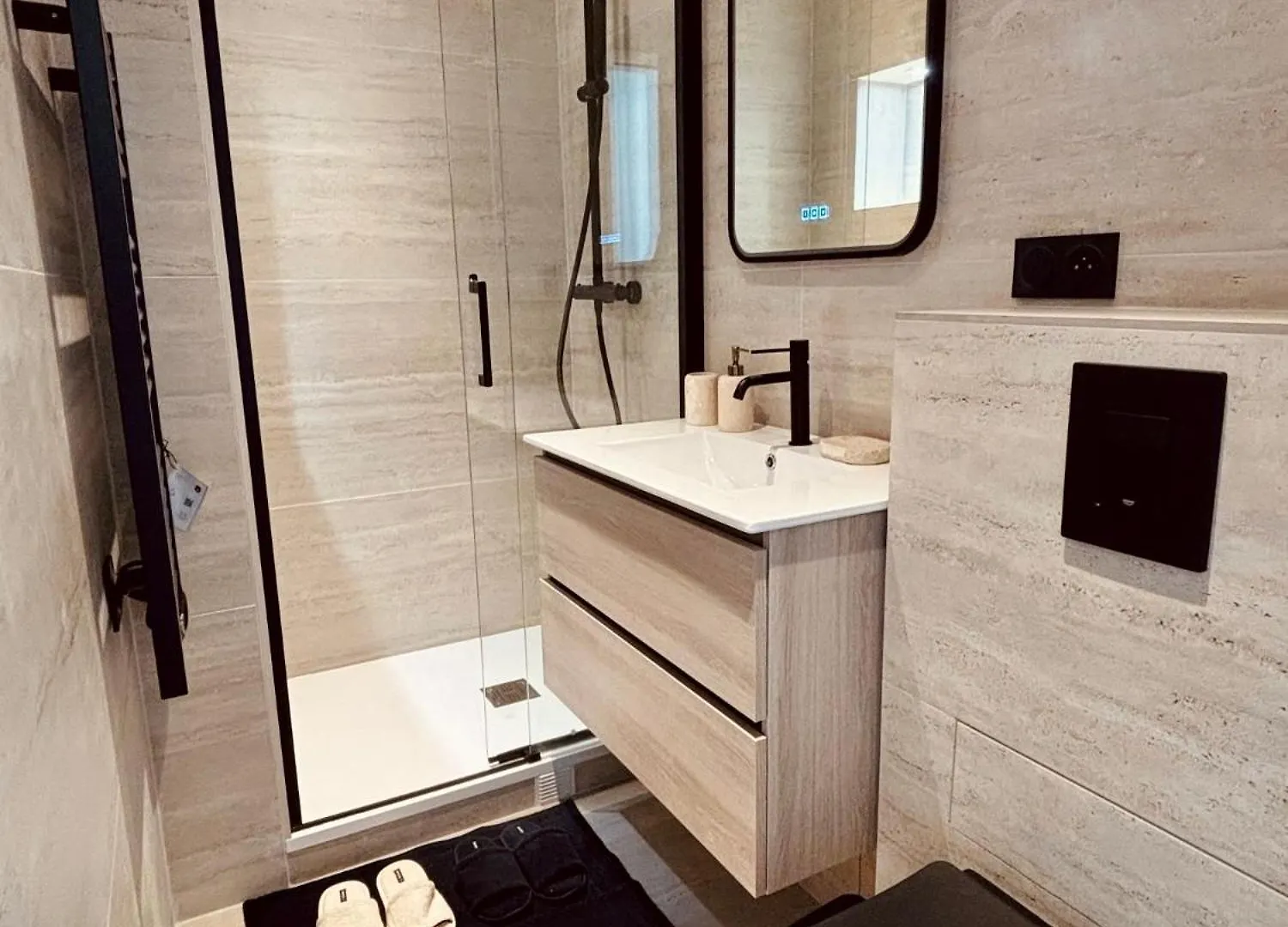 Le Penthouse Bourdonnais Daire Paris